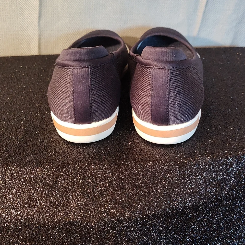 Dr. Scholl's Shoes - Picture 5 of 6